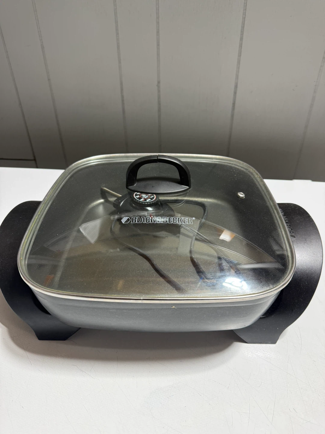 Black & Decker Electric Skillet With Lid