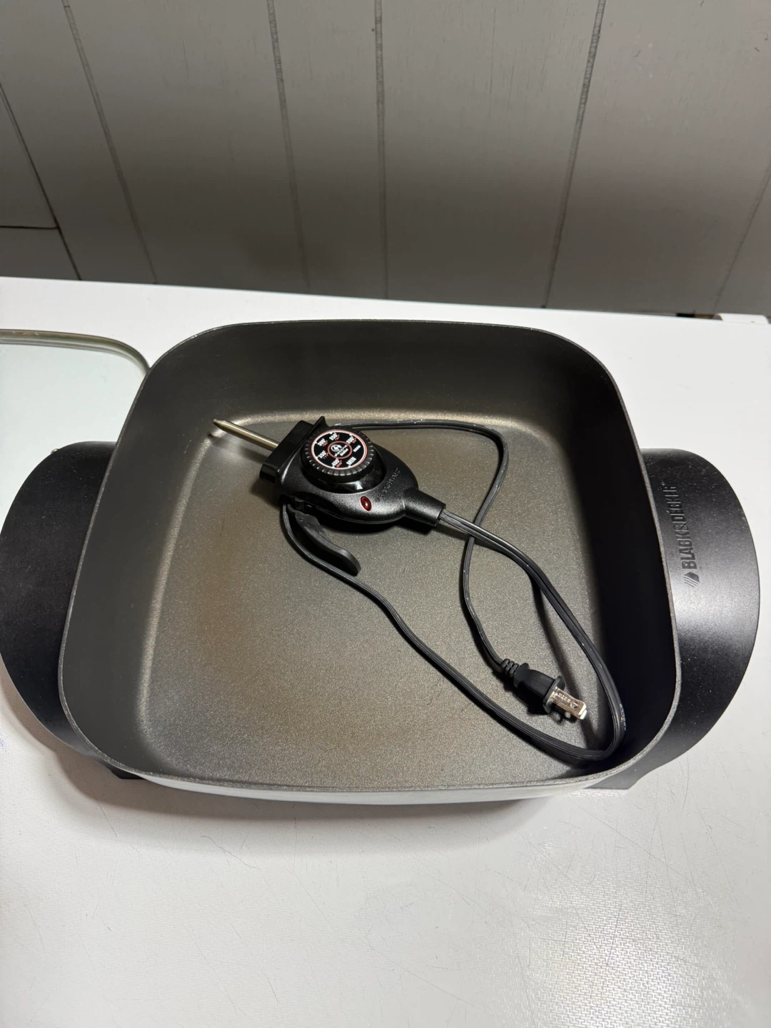 Black & Decker Electric Skillet With Lid - photo 2