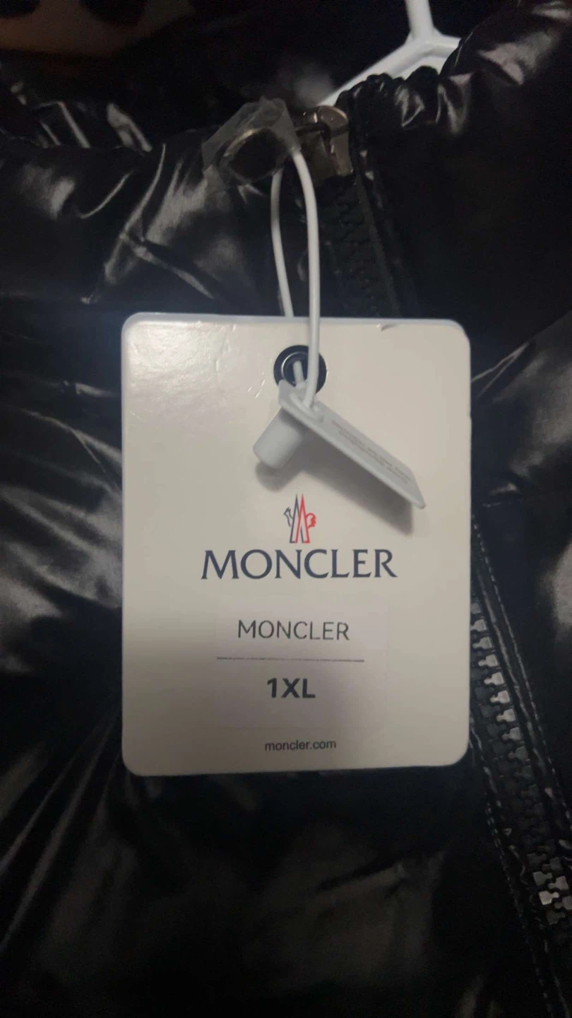 🚨 BRAND NEW MONCLER MAYA XL 🚨 - photo 5