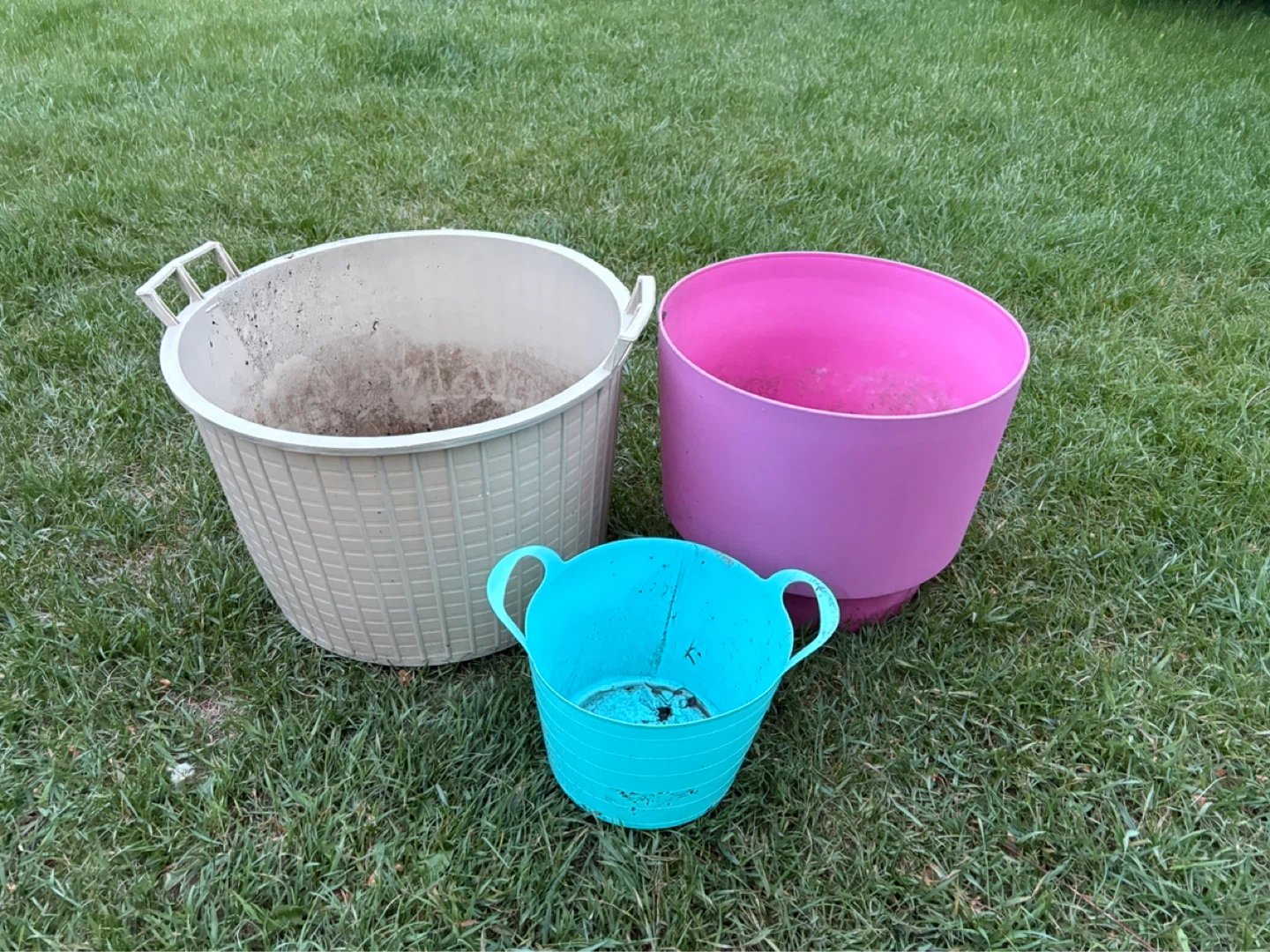 Set of 3 Plastic Planters