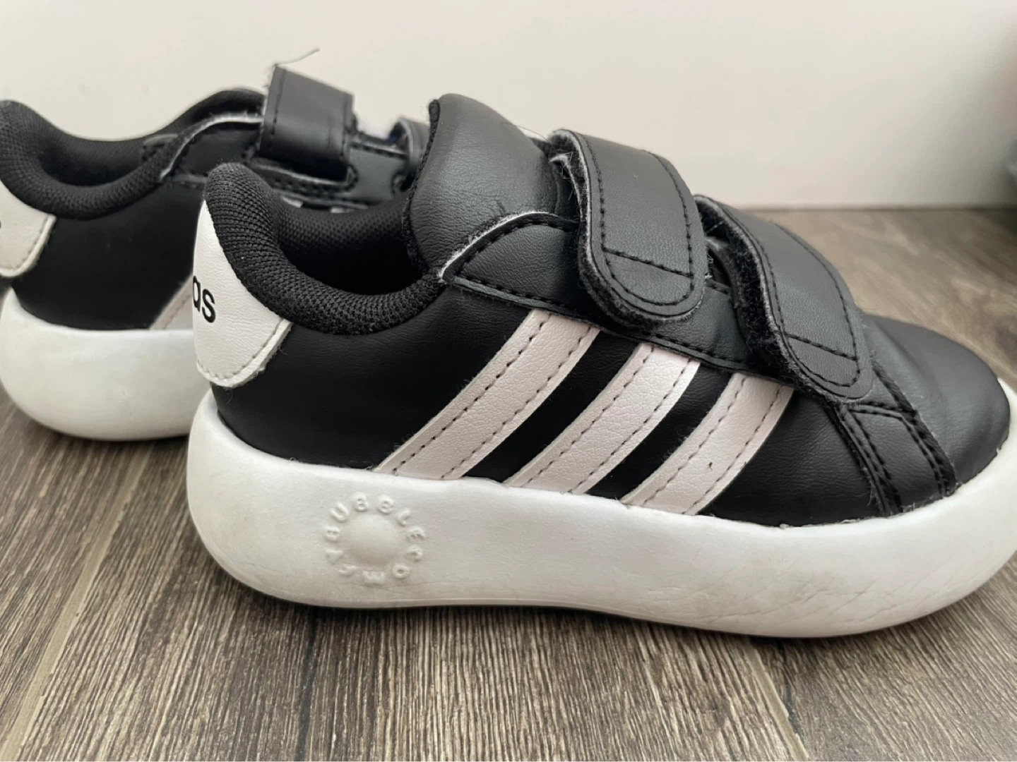 Adidas Shoes - Toddler Size 8k - Black/White