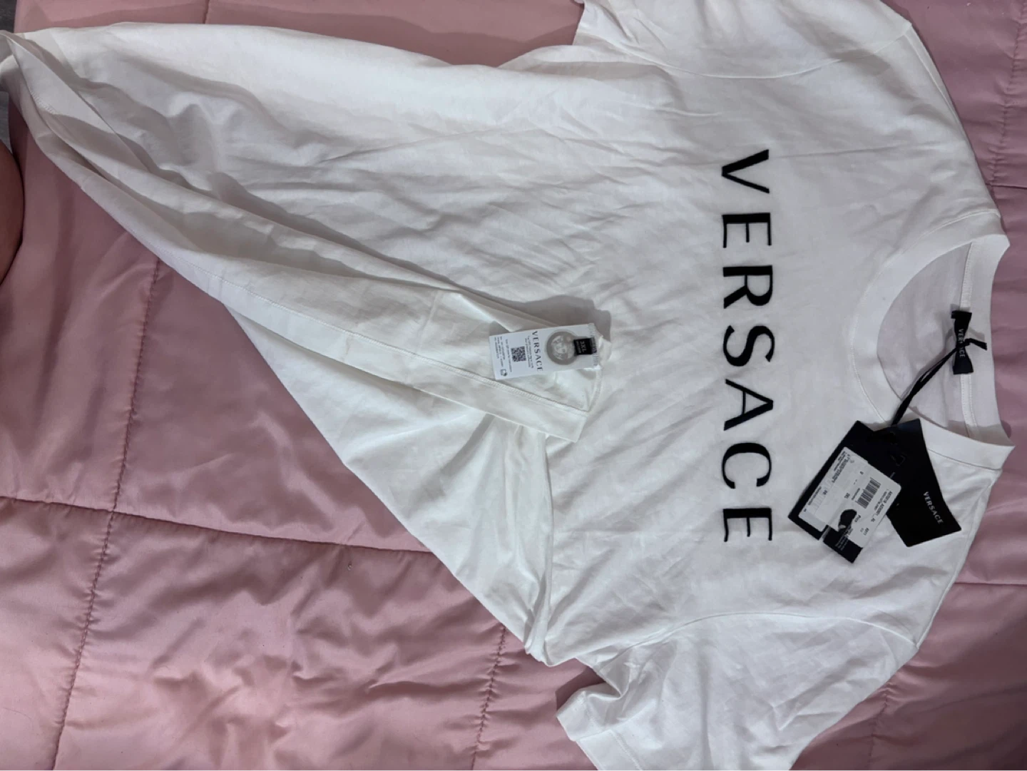 $200 OBO • Genuine 3XL Versace T-Shirt with tags 🏷️ Fits L-2XL - photo 2