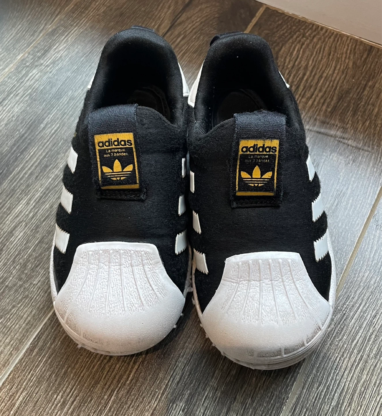 Adidas Superstar Slip-On Shoes Size 7K.