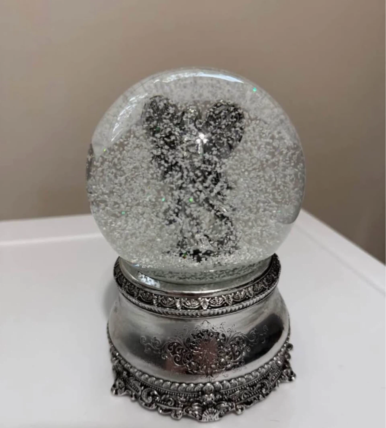 Angel Snow Globe – Silver Decorative Collectible - photo 2
