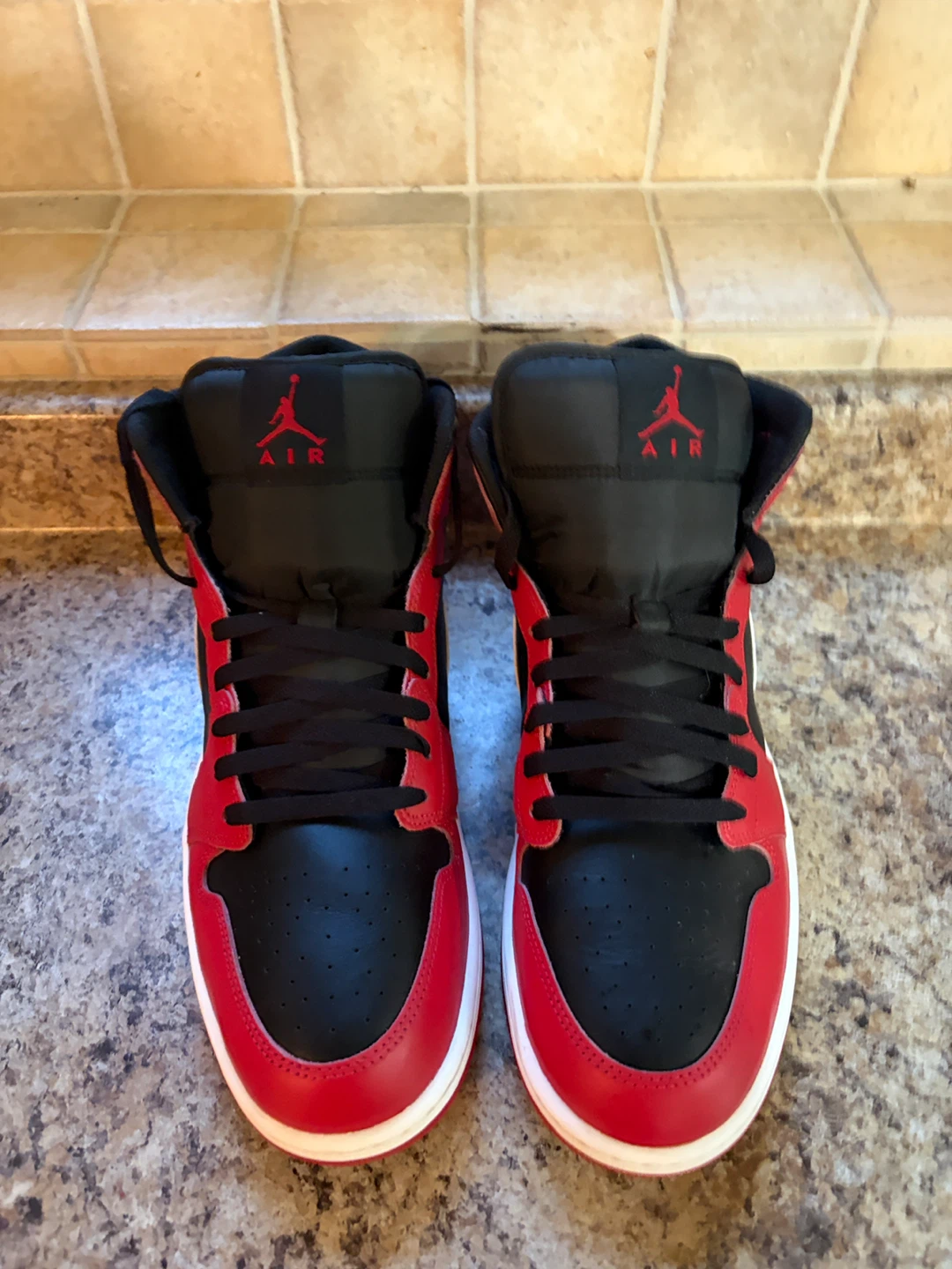 Air Jordan 1 Mid SE - photo 4