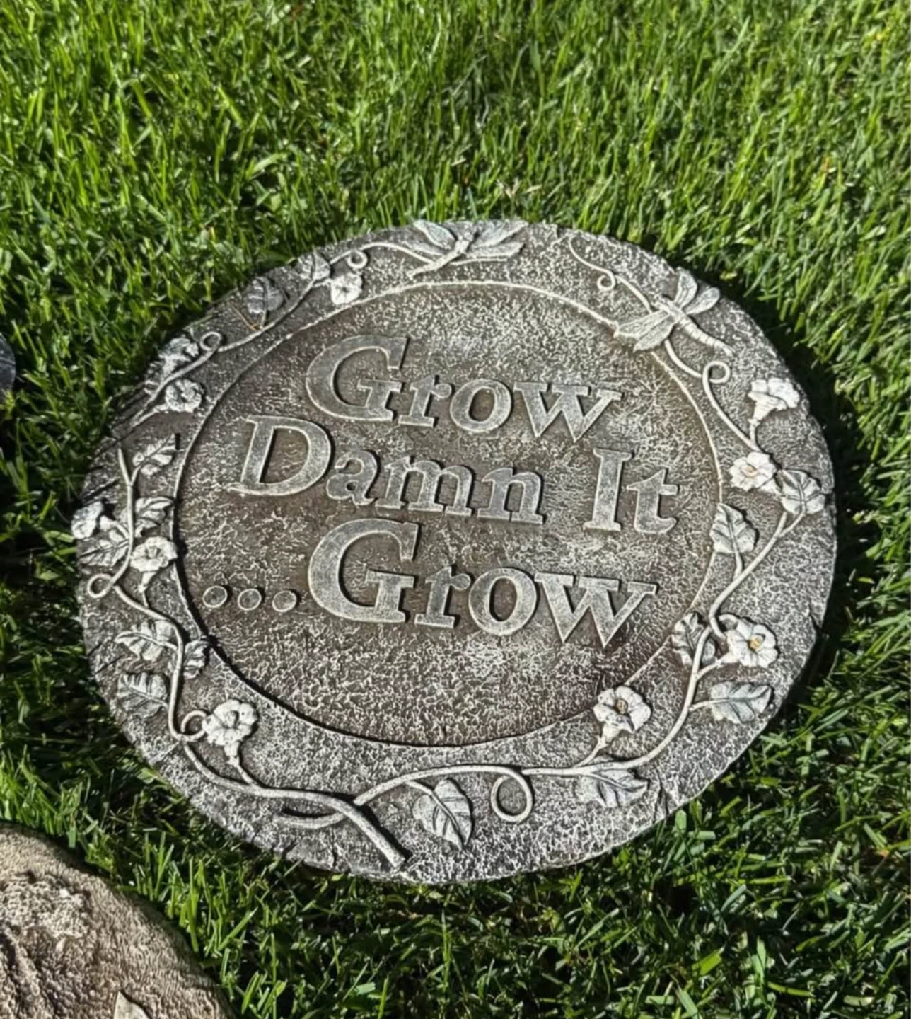 Garden Stepping Stones & Yard Decor Set – 3 Pieces - photo 2