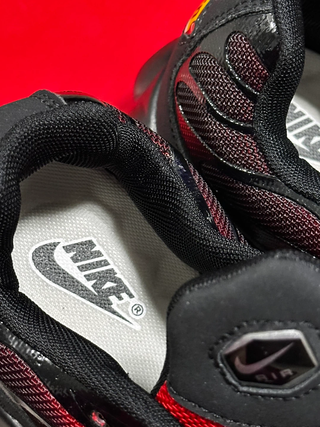 Nike Air Max Plus TN SE Men's Running Shoes - photo 5