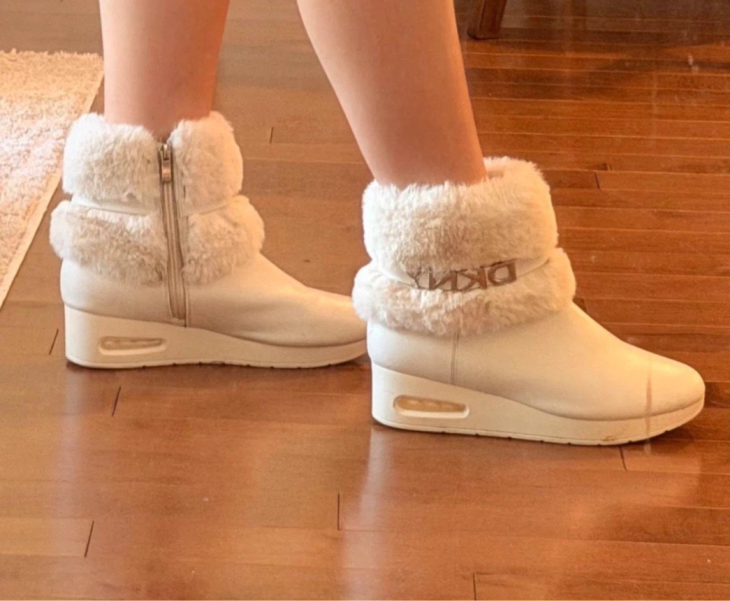 DKNY White Faux Fur Winter Boots - photo 3