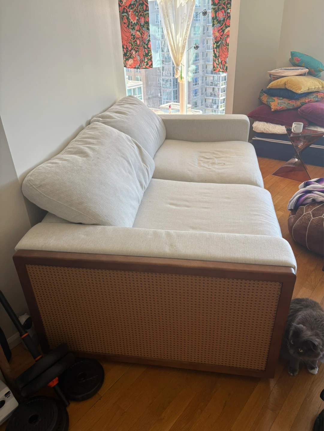 Exceptionally comfortable couch - photo 2