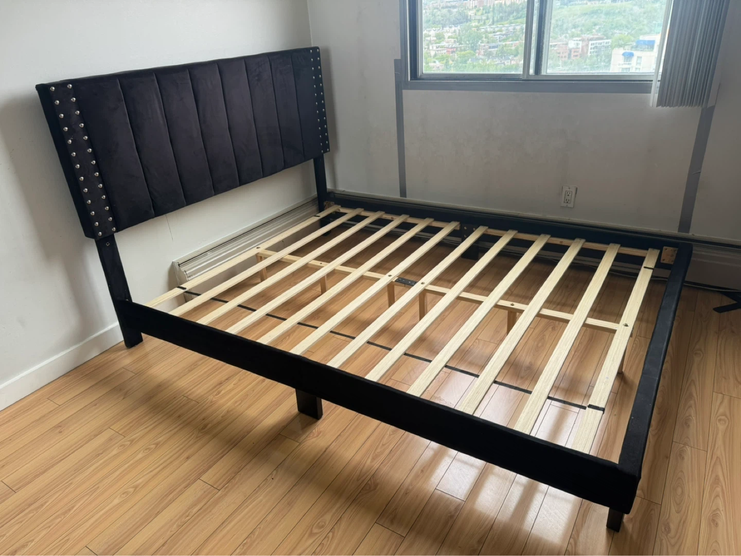 Black Velvet Tufted Bed Frame - photo 2