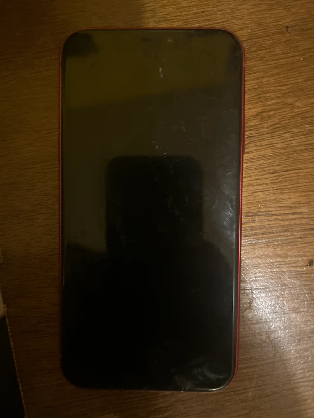 Apple iPhone 11 - Red