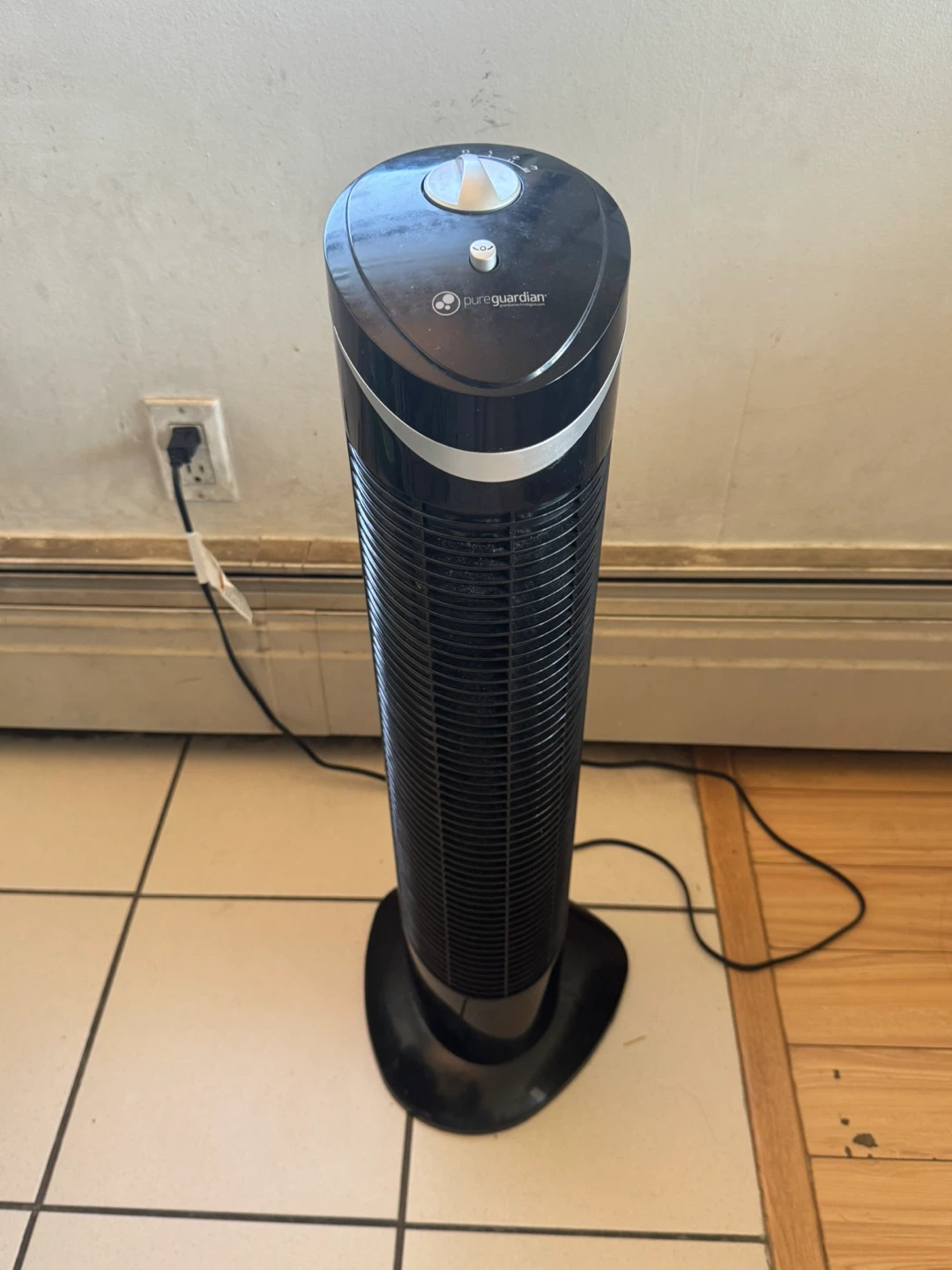 PureGuardian Black Tower Fan