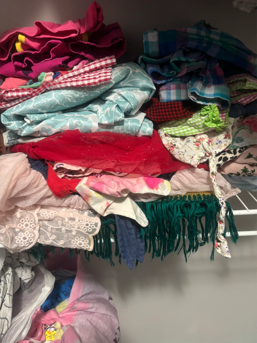 Girls clothes size 4 to 5 - photo 2