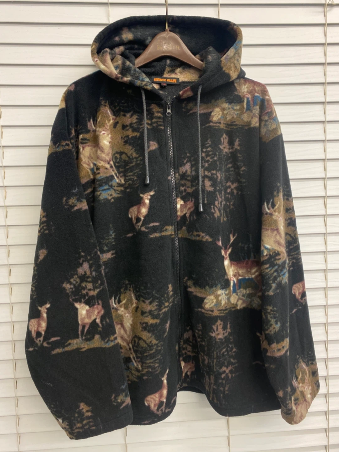 Vintage 90’s Authentic Wildlife Fleece Hoodie - Large