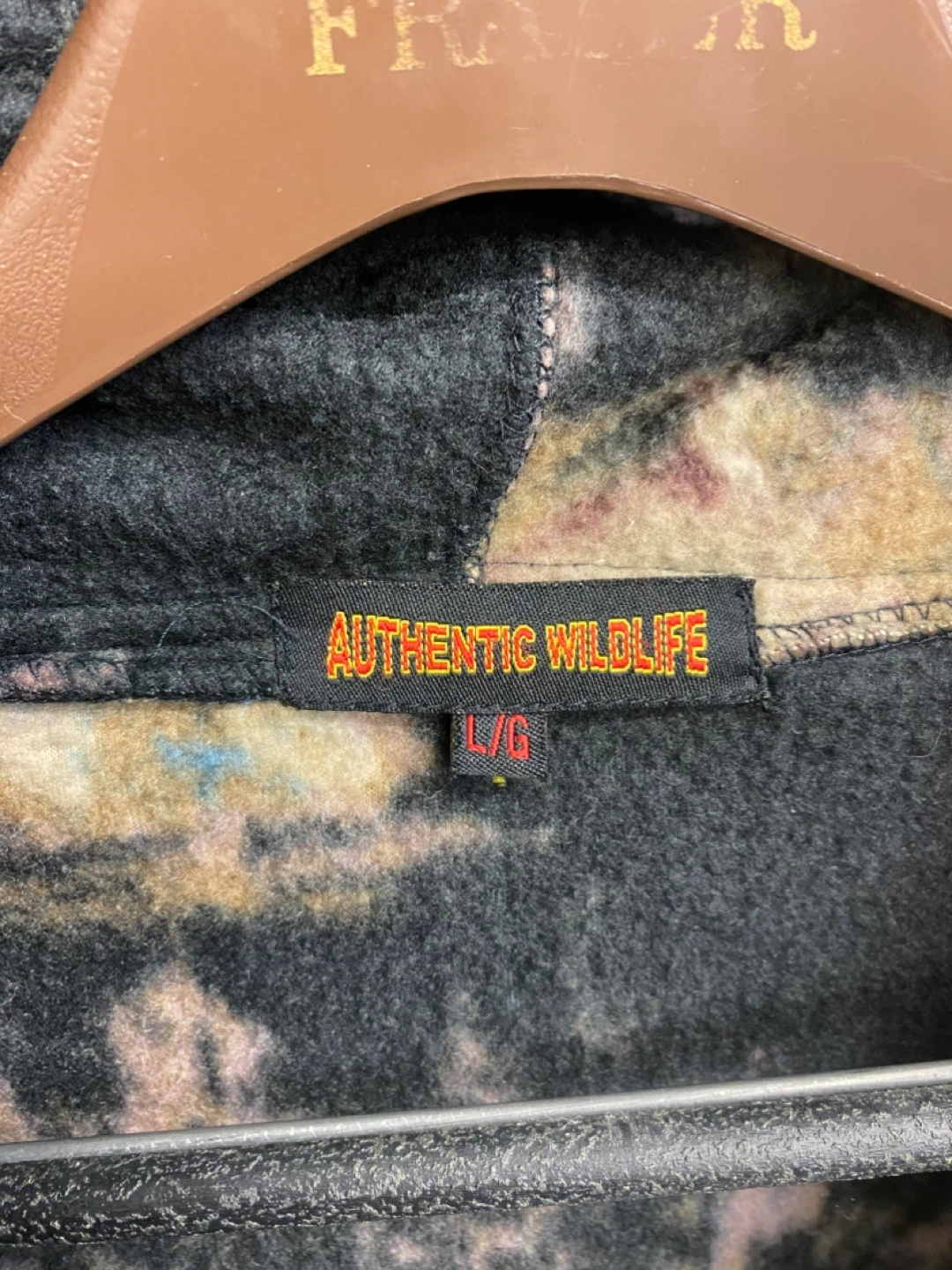 Vintage 90’s Authentic Wildlife Fleece Hoodie - Large - photo 4