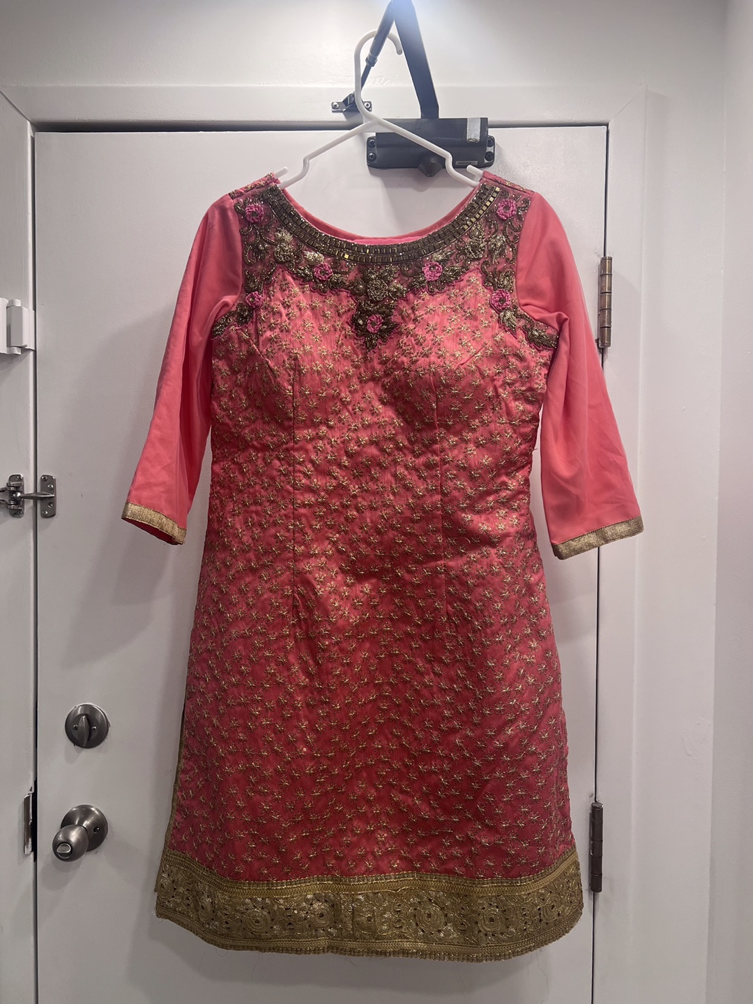 Pink Gold Trim Embroidered Indian Salwar Kameez - photo 3