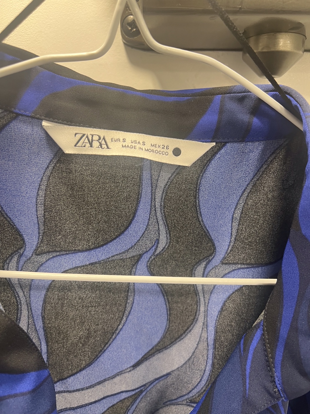 ZARA Blue & Black Swirl Print Blouse - Size S - photo 2