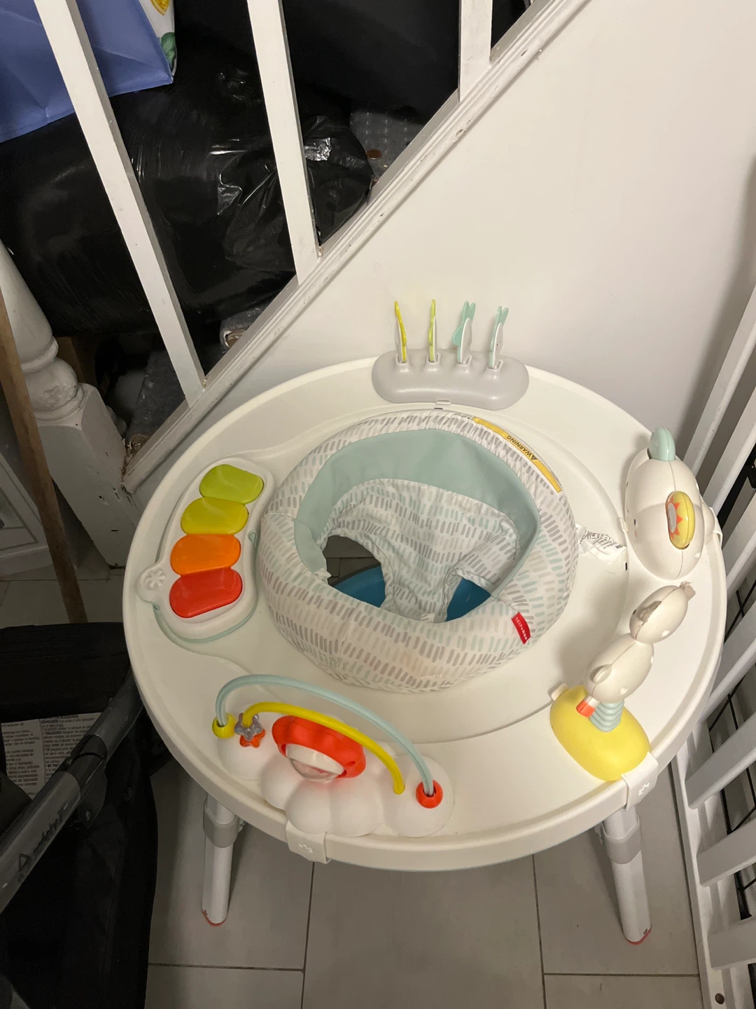 Similac & Enfamil Baby Formula with Nursing Pillow - photo 3