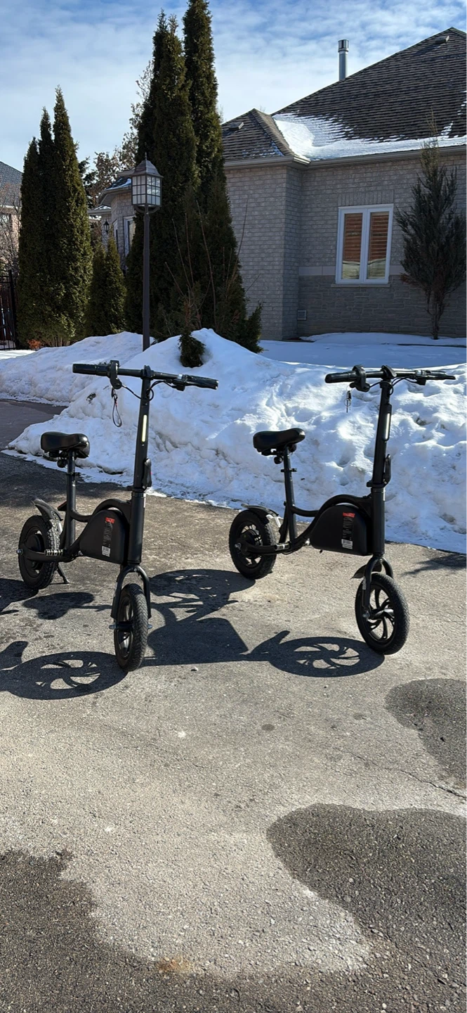 Set of 2 gyroor c6 electric scooters