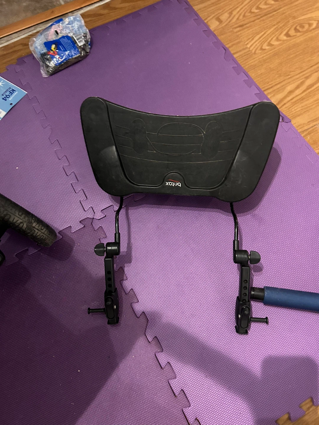 Britax Stroller&standing board&carseat adaptors - photo 3
