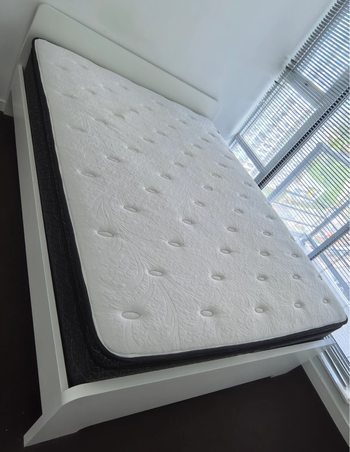 Queen bed set: IKEA frame+Sleep Country mattress