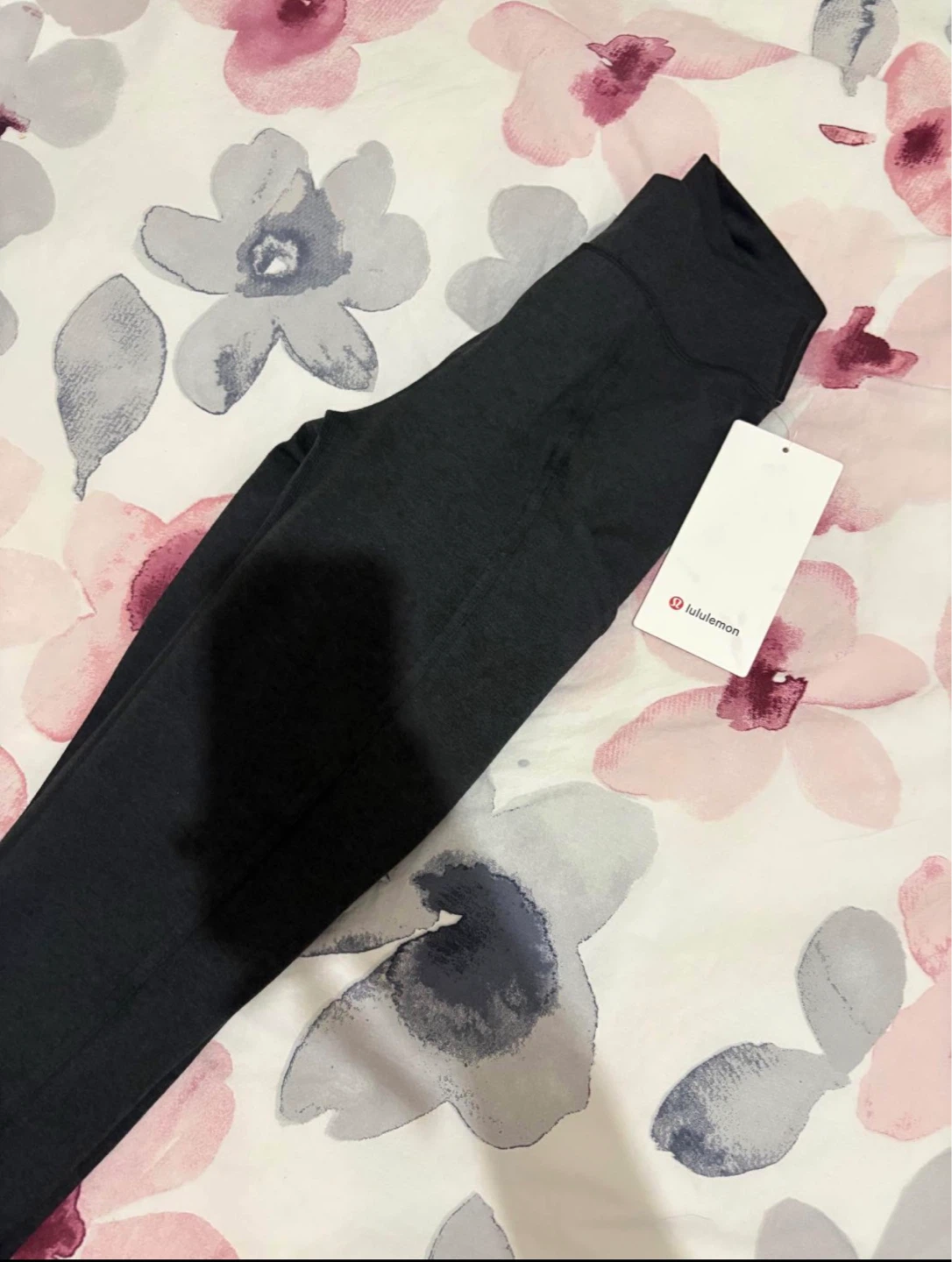Lululemon Black Crop Tank Top & Leggings Set - photo 5