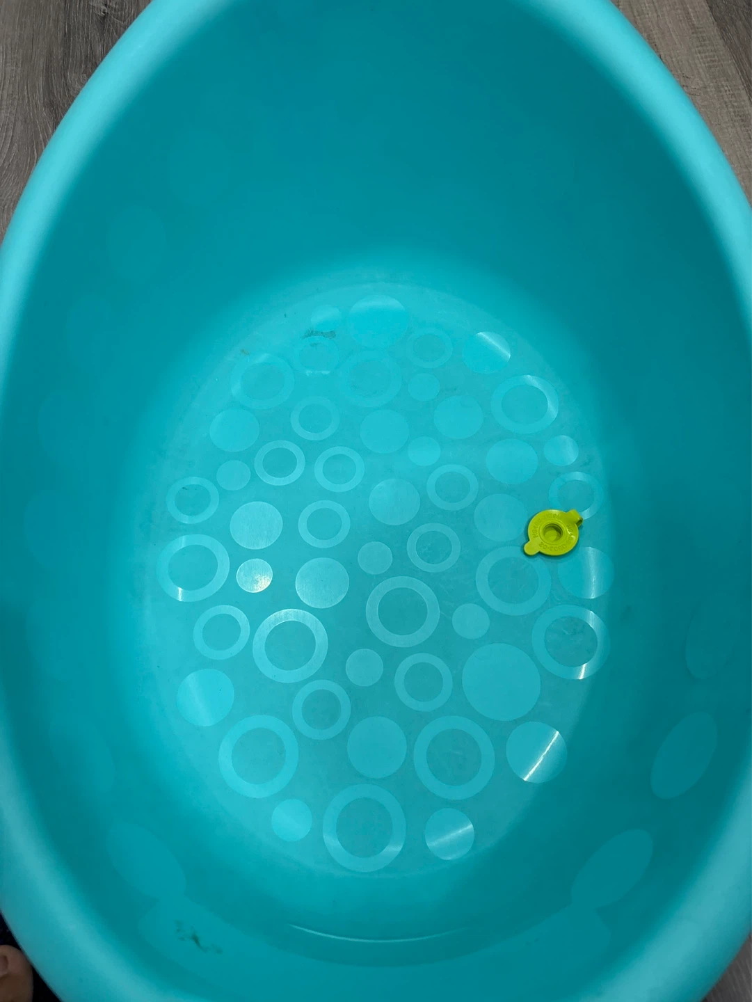 Aqua Splash Bath Tub with Toys