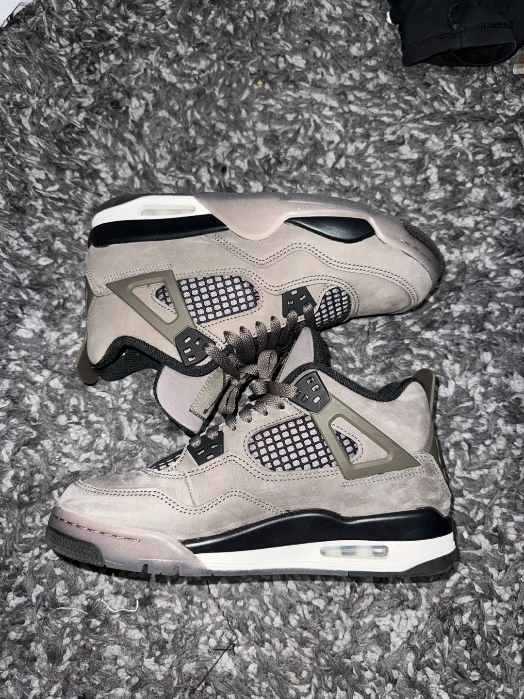 Air Jordan 4 Retro OG (GS) Sneakers