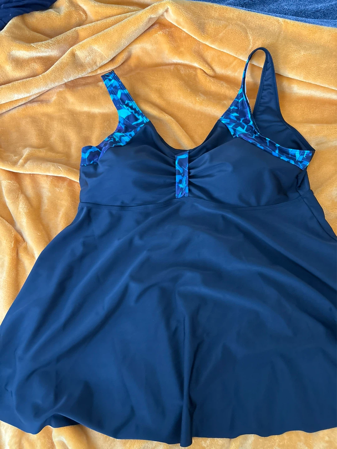 Title: Brand New Women's Swimsuit Set 4XL - photo 5