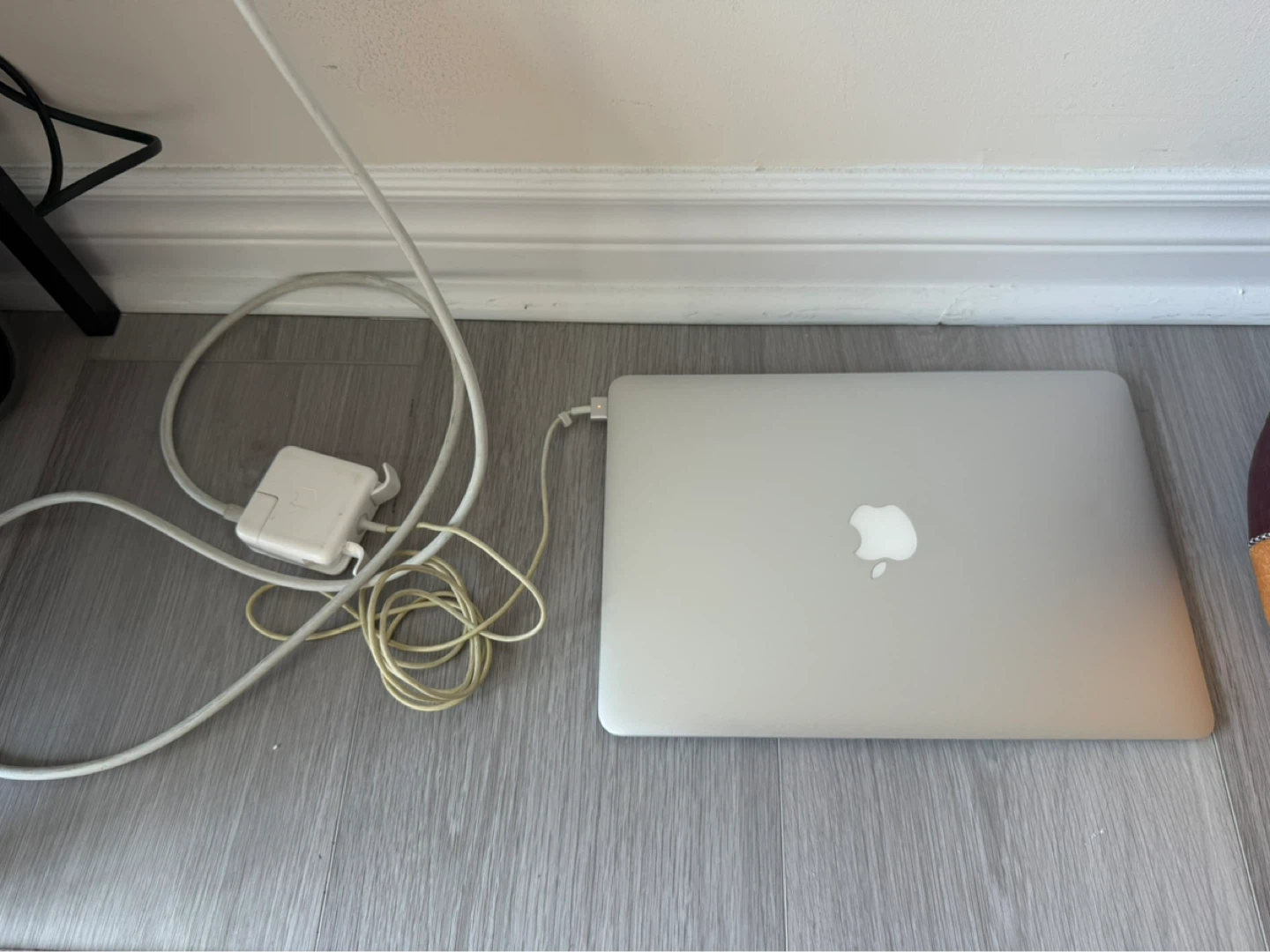 Apple MacBook Air (Early 2015)
