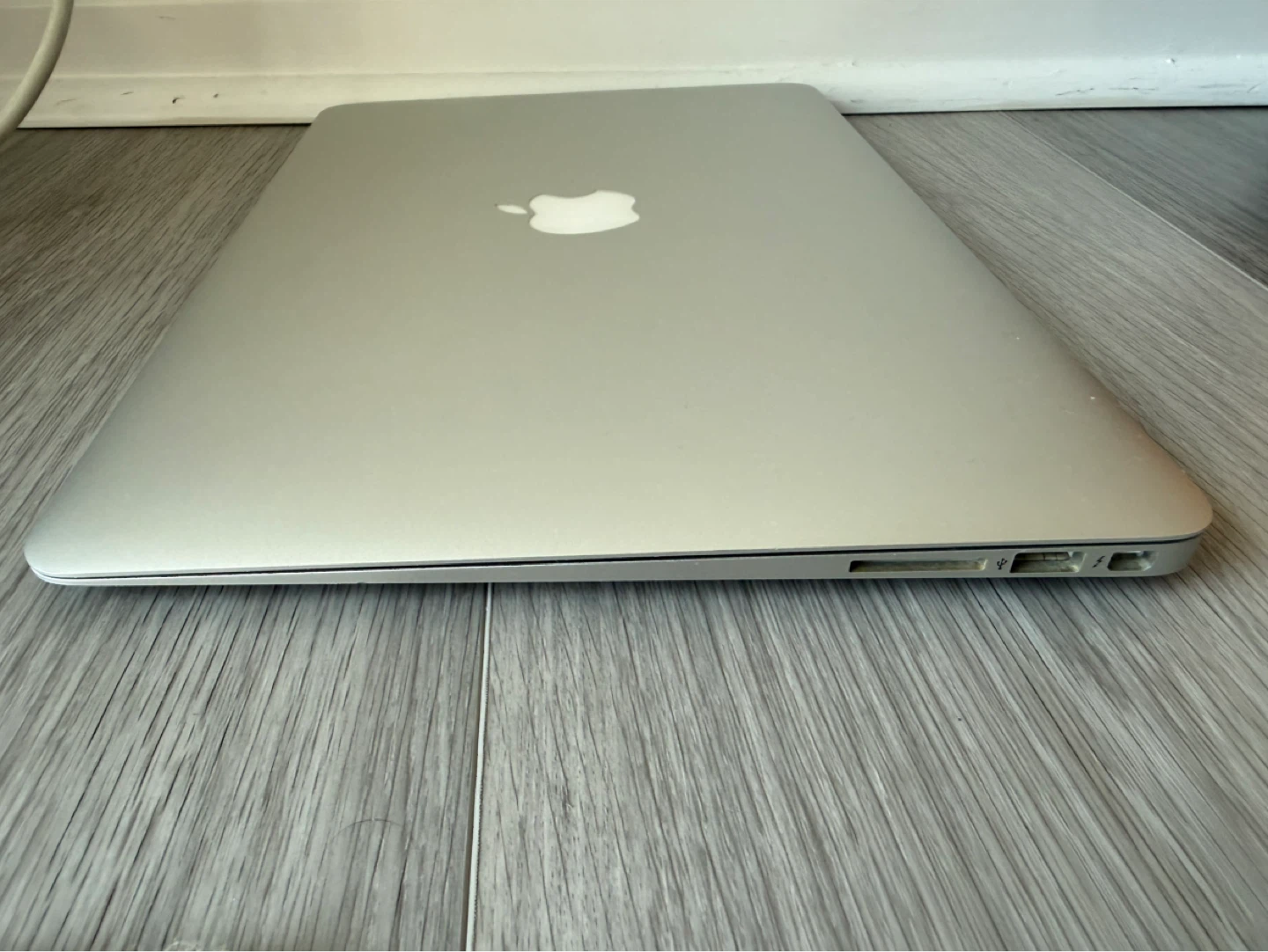 Apple MacBook Air (Early 2015) - photo 5