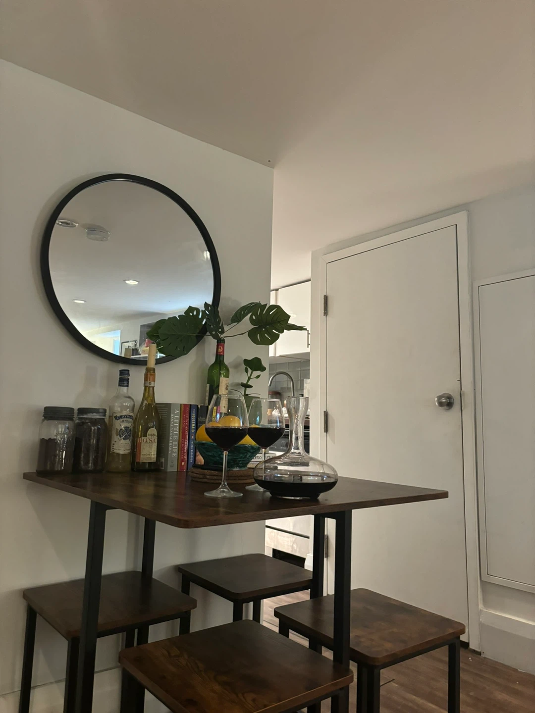 Wood Dining Table with 4 Stools - photo 2
