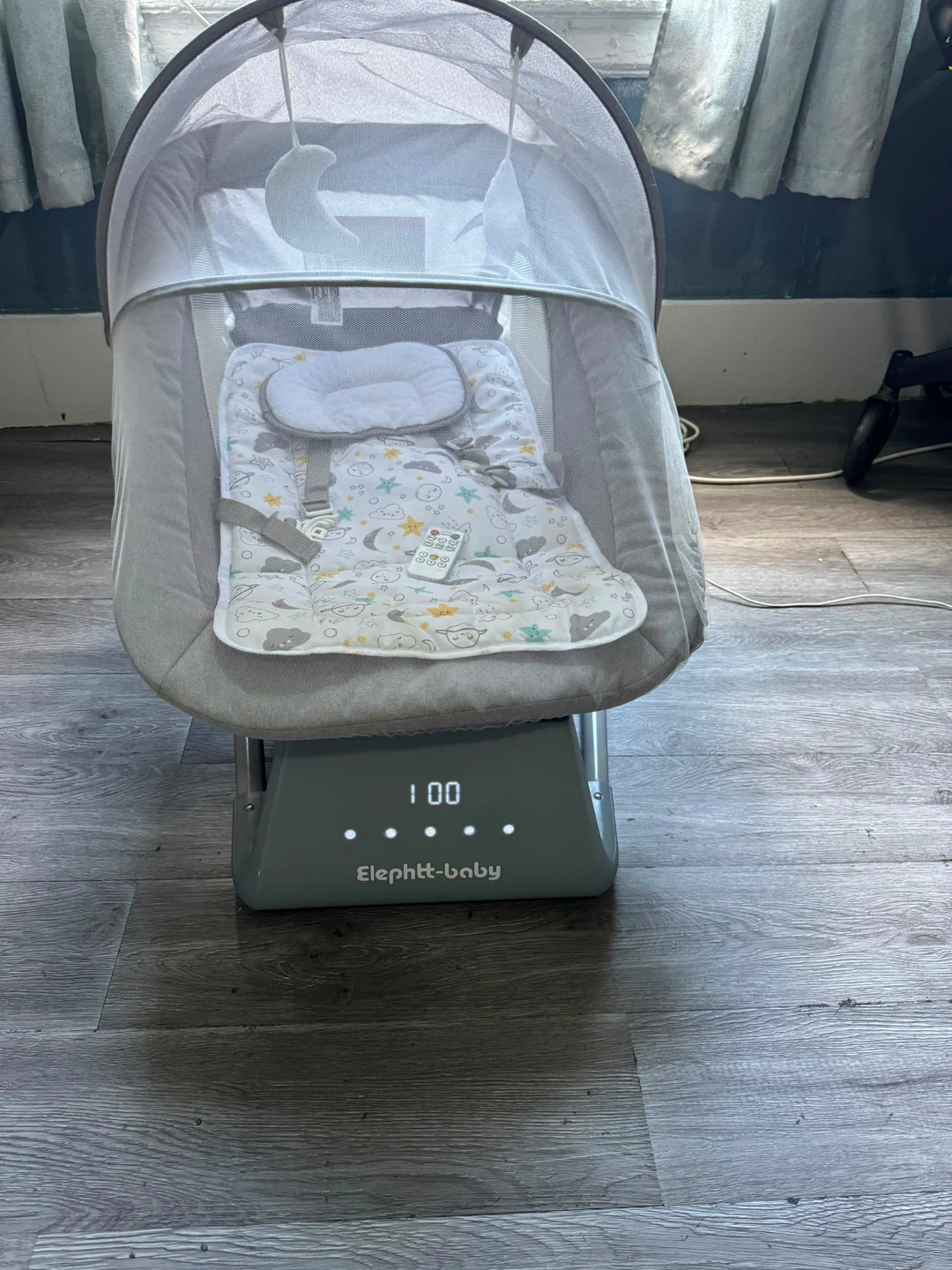 Baby Gear Bundle: Crib, Bouncer, & Activity Gym - photo 3