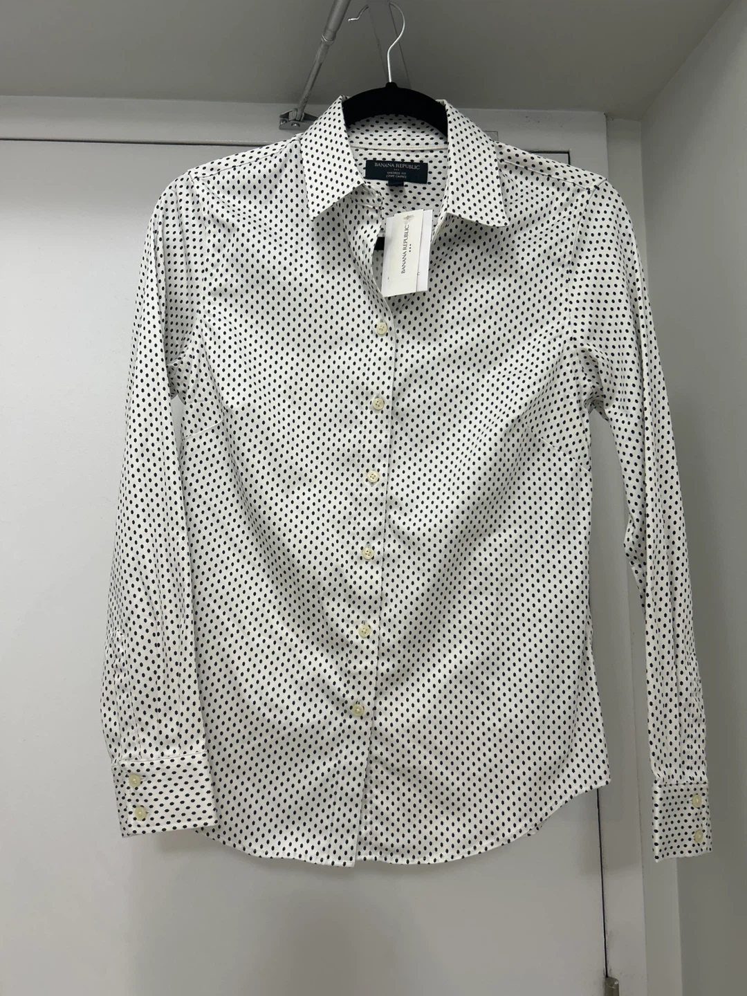 NEW Banana Republic Shirt - Size 2