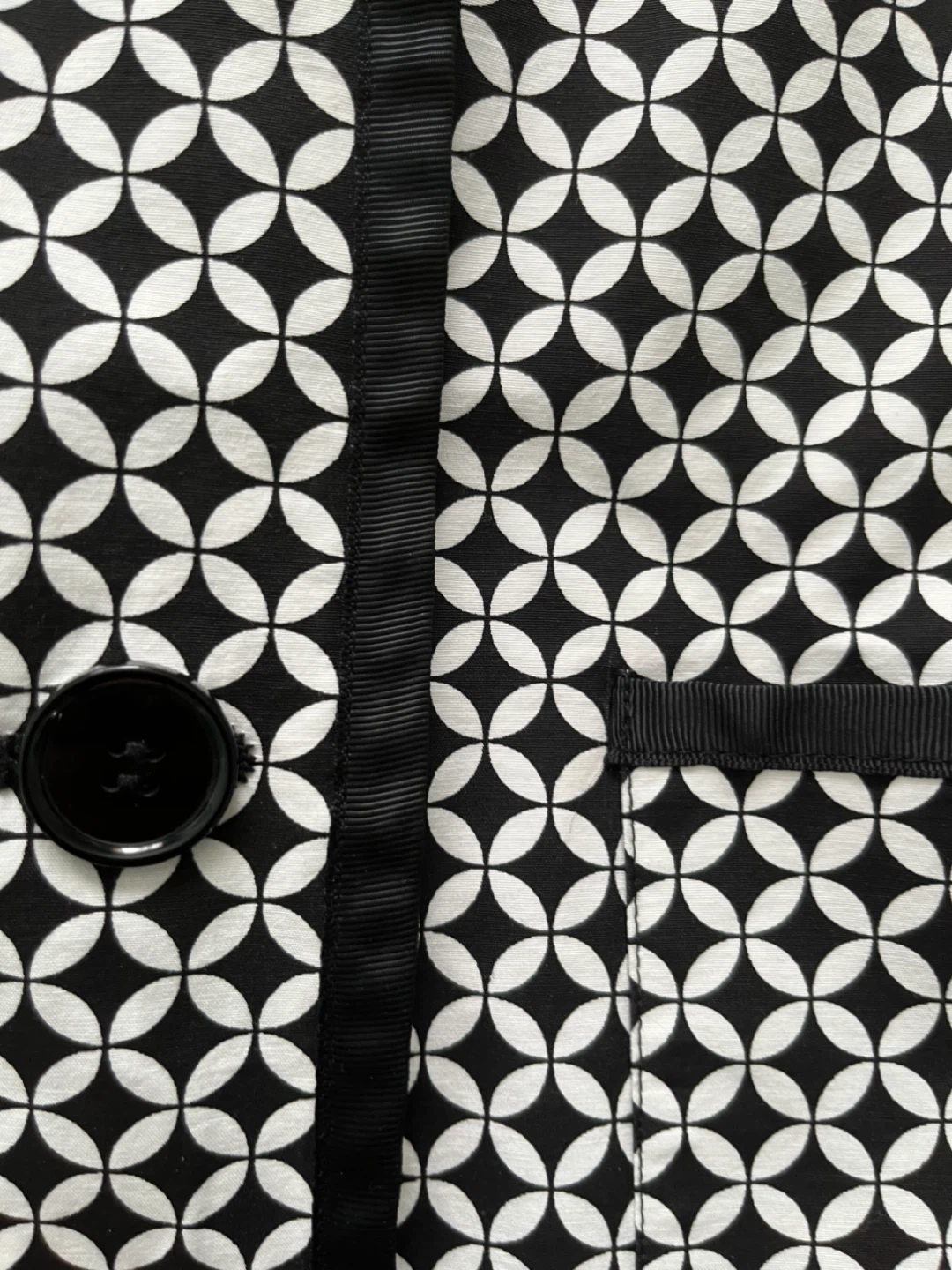 Black and White Geometric Print Jacket Size 12 - photo 2