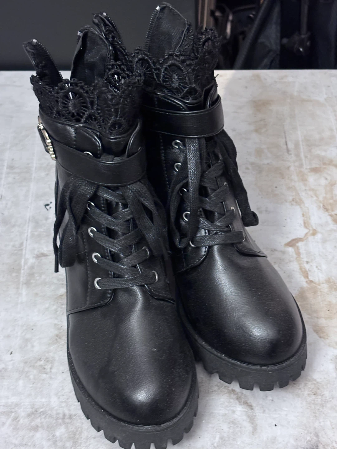 Black Lace Combat Boots - photo 2