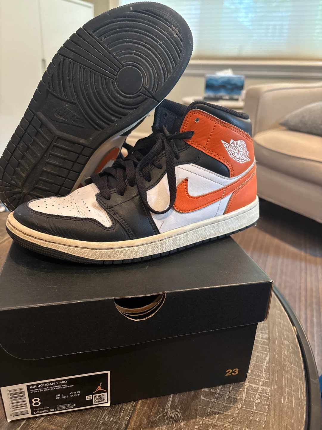 Air Jordan 1 Mid SE GS 'Orange Black White' Size 8