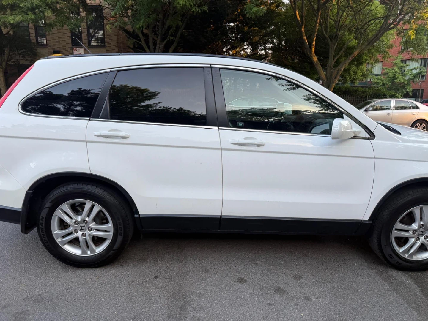 2010 Honda CRV EXL - photo 3