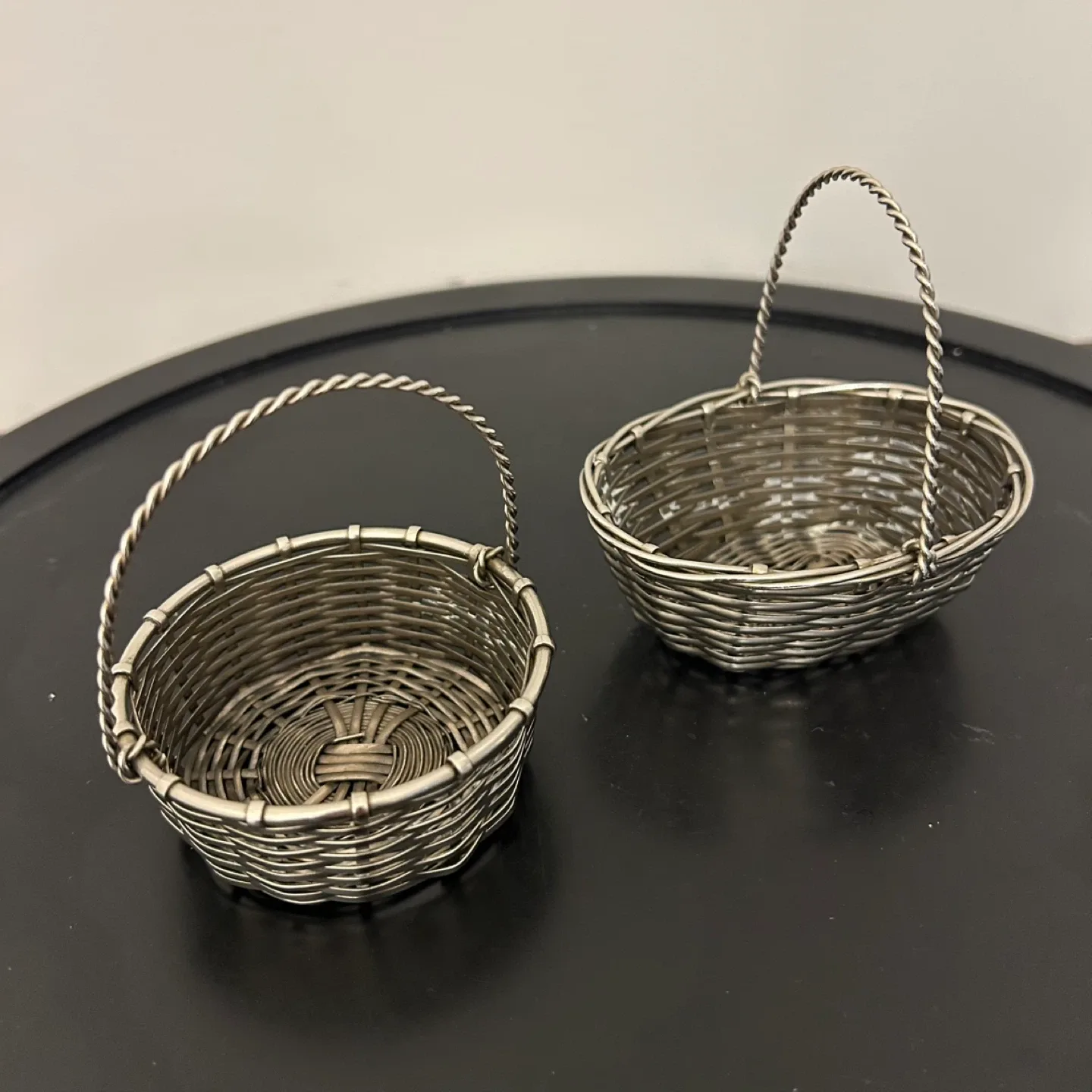 Set of 2 Vintage Miniature Woven Silver-Tone Wire Baskets - photo 5
