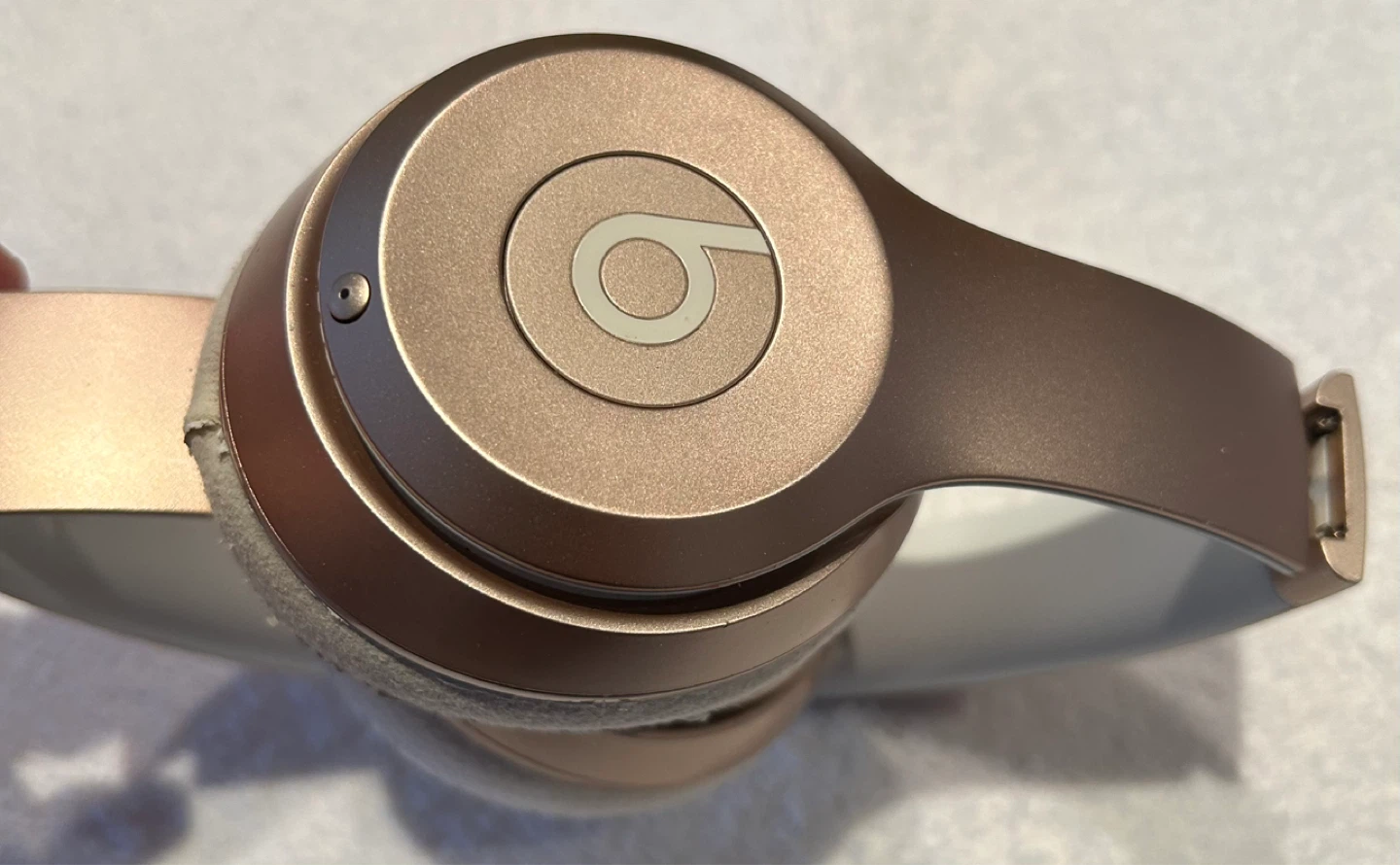 Beats Solo3 Wireless On-Ear Headphones Rose Gold