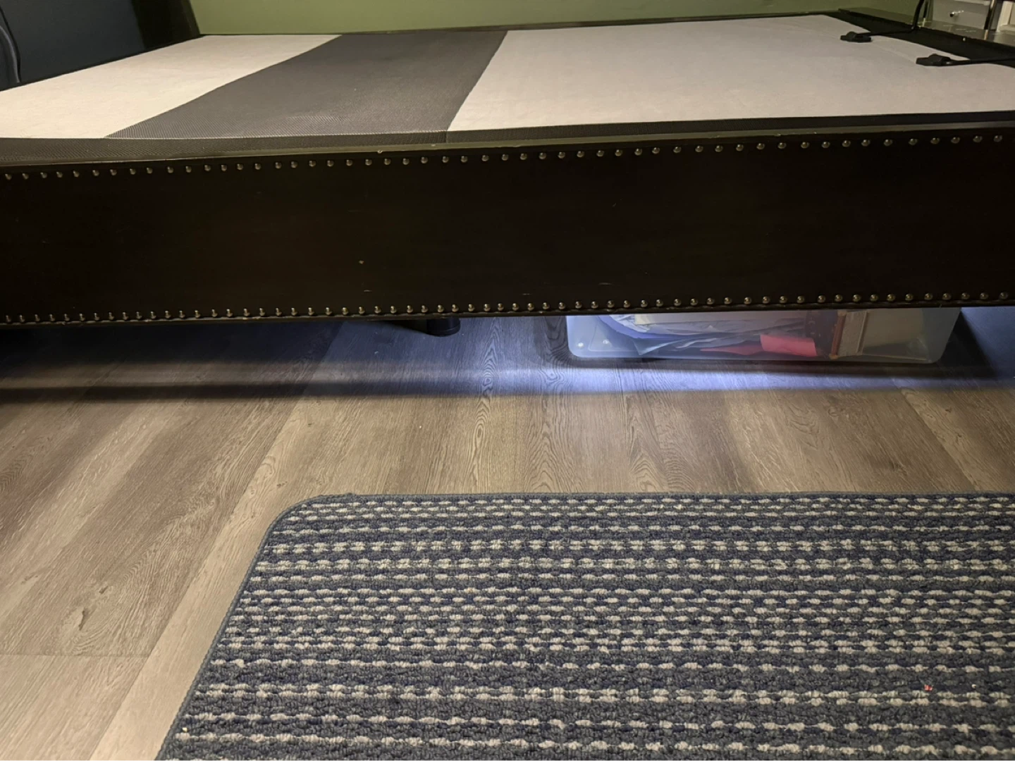 L2 Motion Adjustable Bed Base with Remote