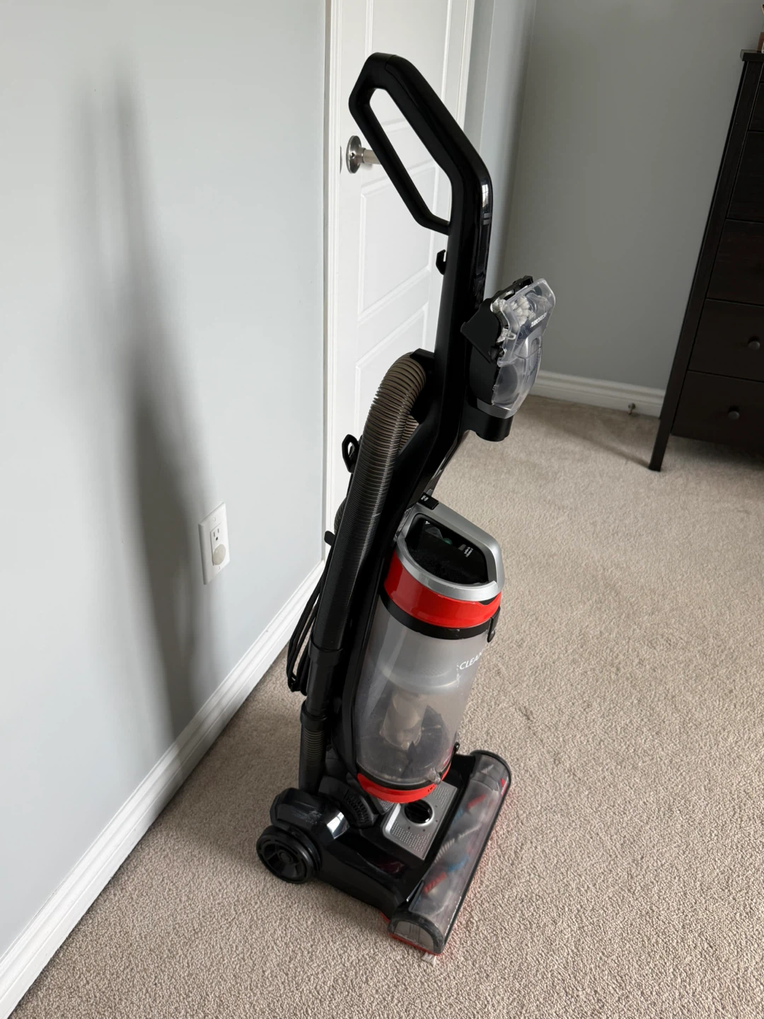 Bissell CleanView Swivel Rewind Vacuum - photo 2