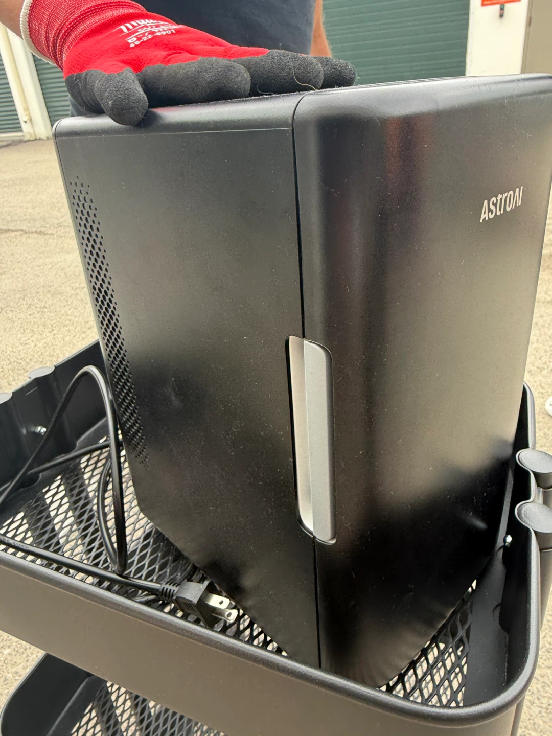 AstroAI Black Portable Mini Fridge (baby milk storage) - photo 2