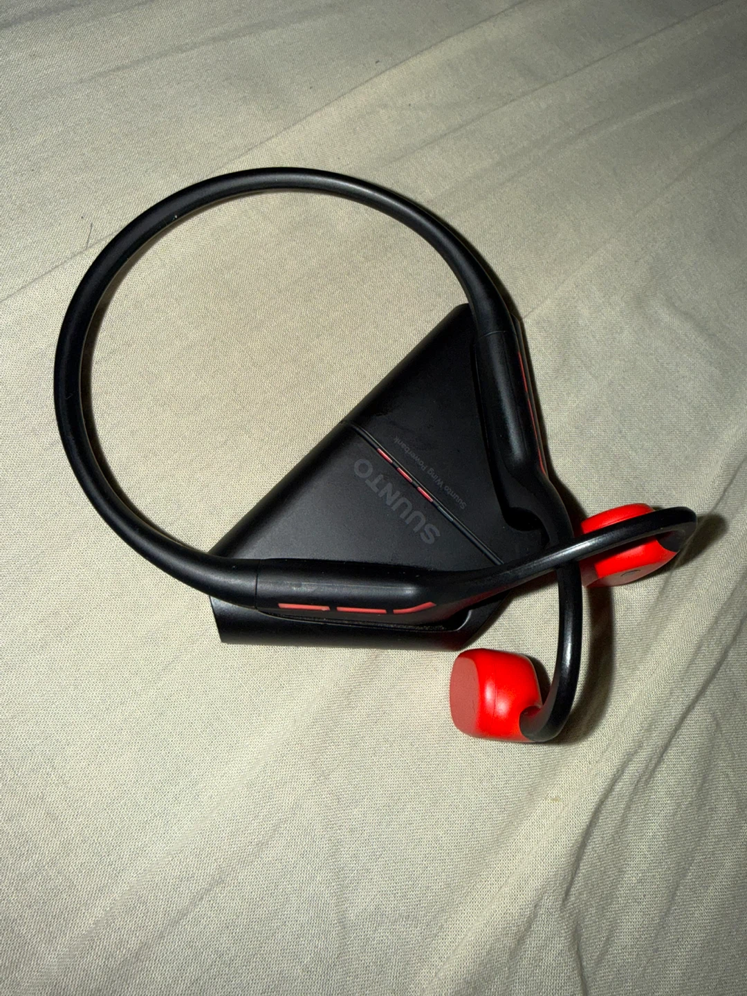 Suunto Wing Bone Conduction Headphones with Charging Case