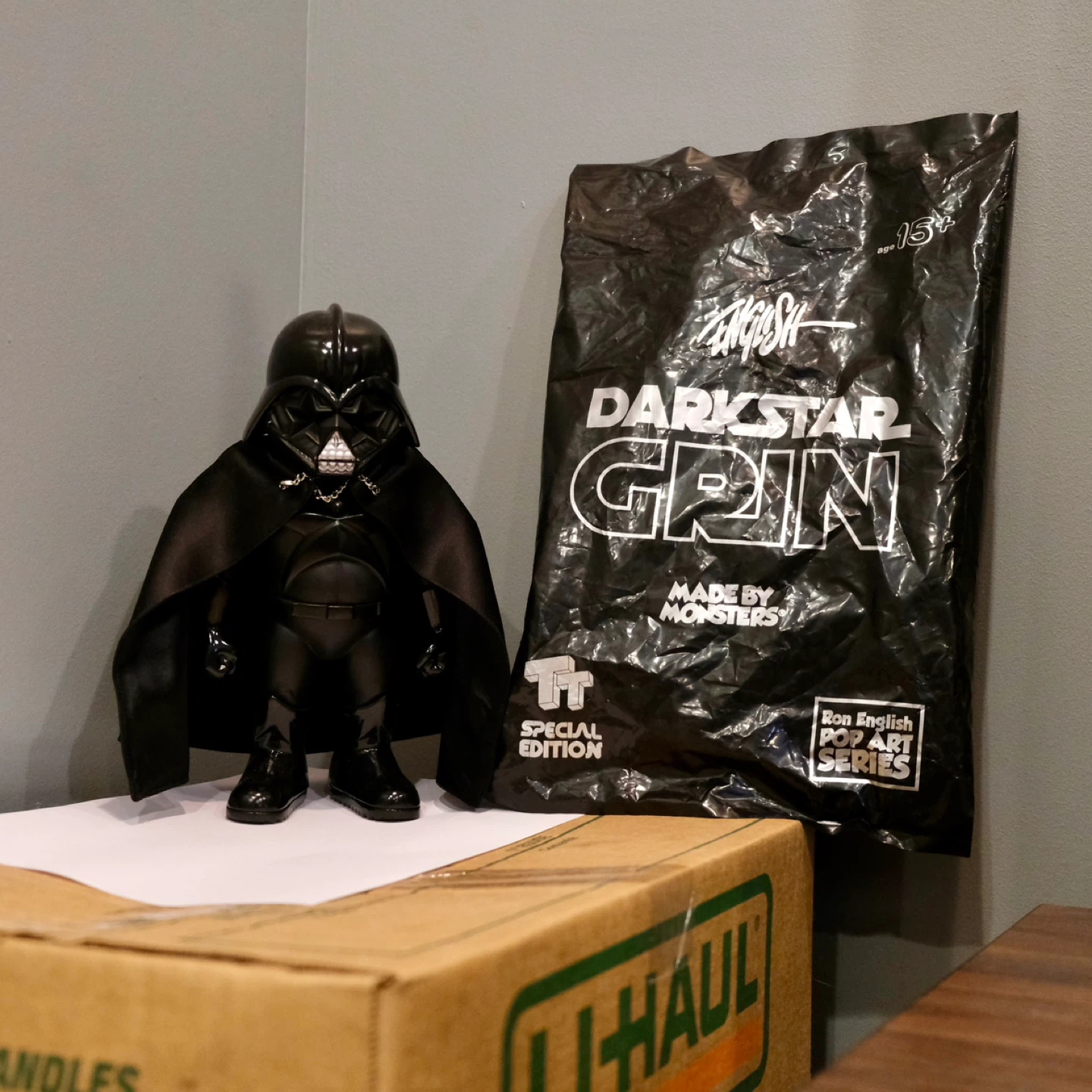 Ron English Dark Star Grin Vinyl Figure - Limited Edition #86 - photo 2