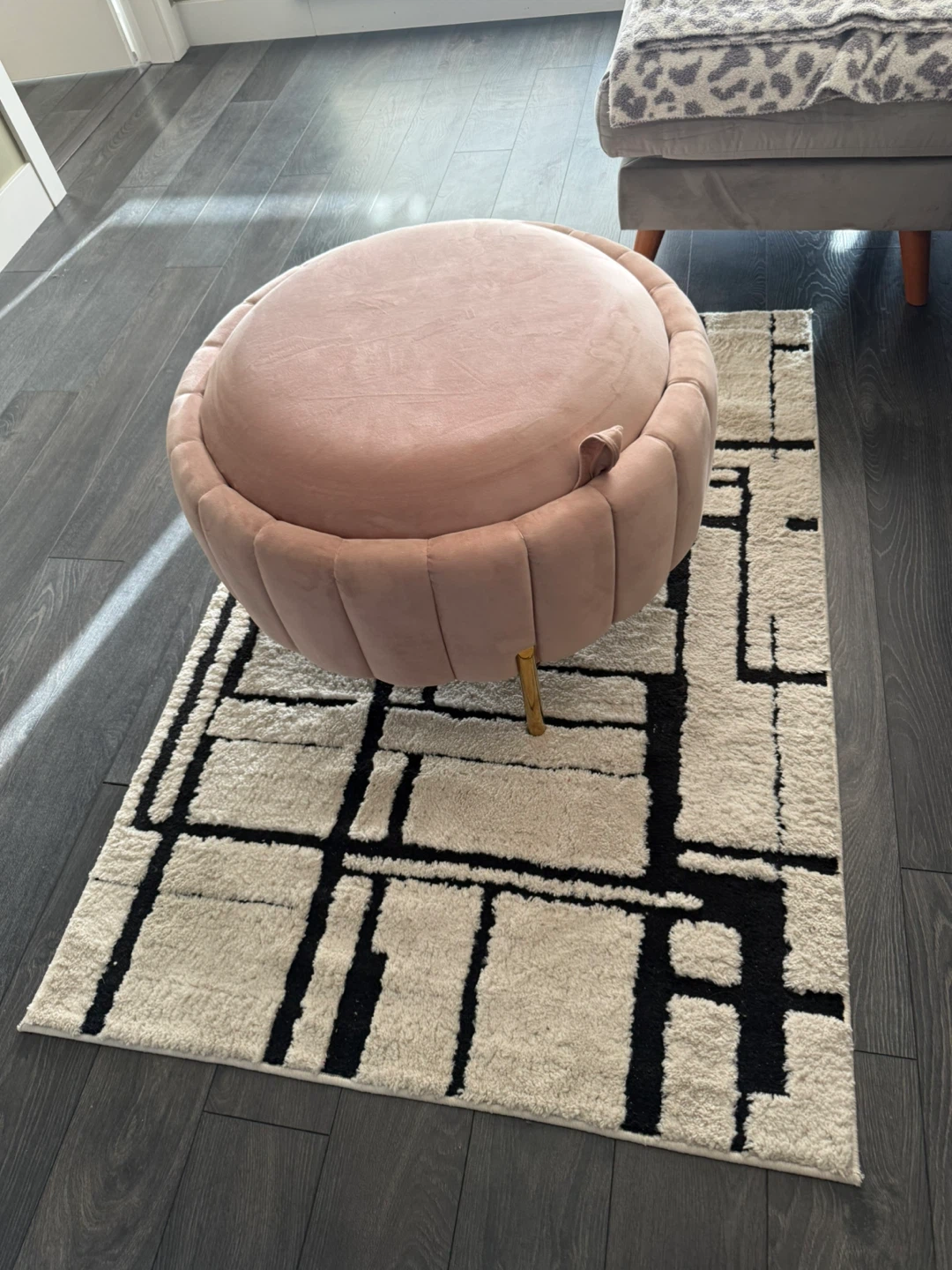 Black and white rug for sale