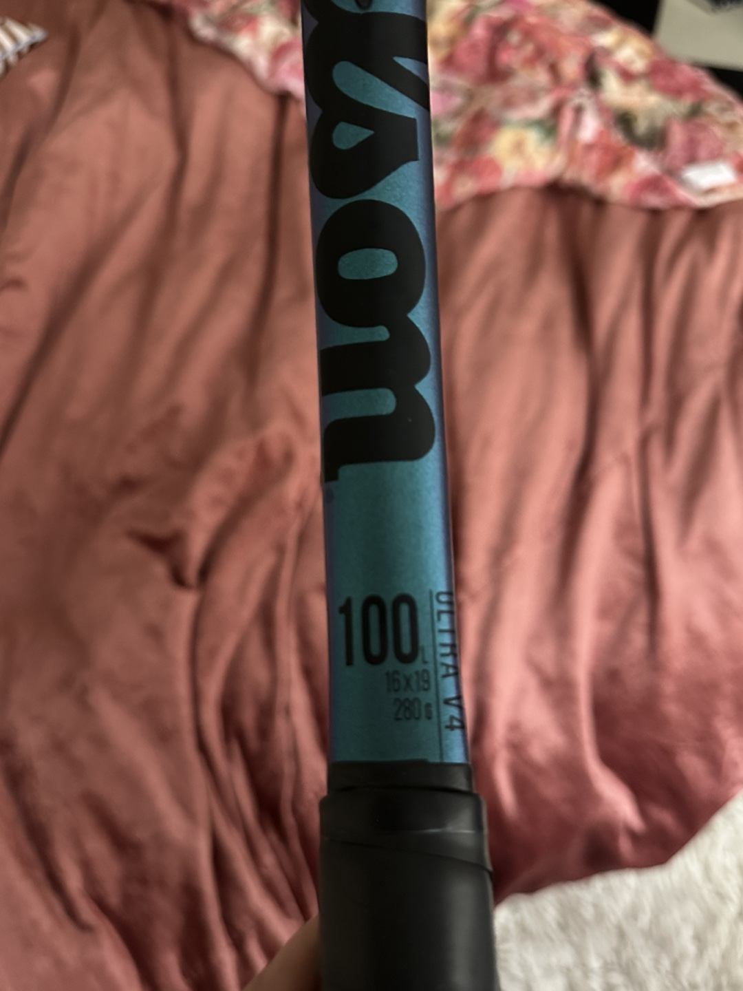 WILSON Ultra 100L V4 Tennis Racket (Strung) (4 1/8 inch) - photo 4