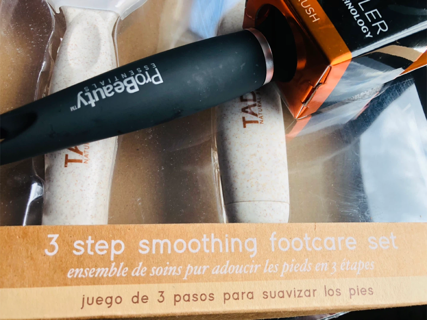 NEW Sets: ProBeauty Brush, Earrings & TADA Footcare Set - photo 4