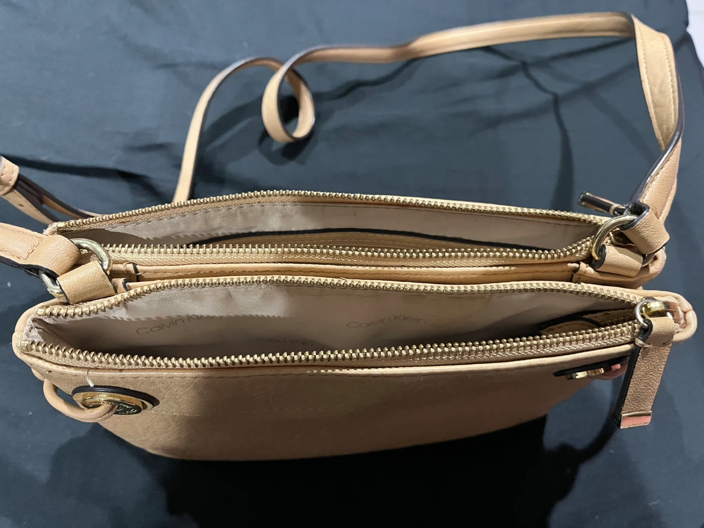 Calvin Klein Crossbody Bag - photo 3