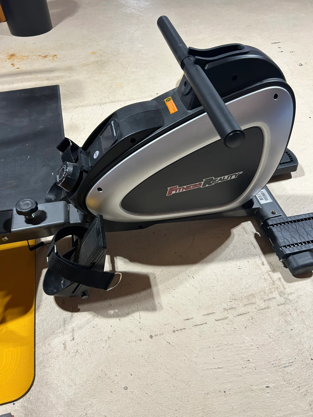 Fitness Reality Rowing Machine